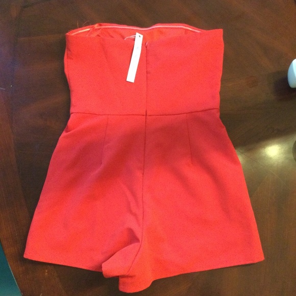 Red romper - Picture 4 of 4